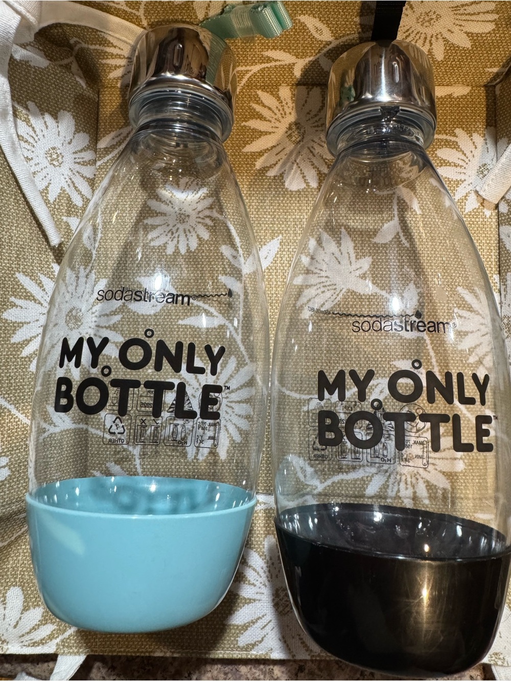 SodaStream My Only Bottle with Colored Base - Blue or Black